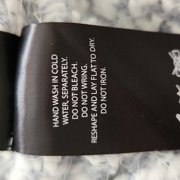 David Britton Eyelash knit pullover sweater - Picture 4 of 6